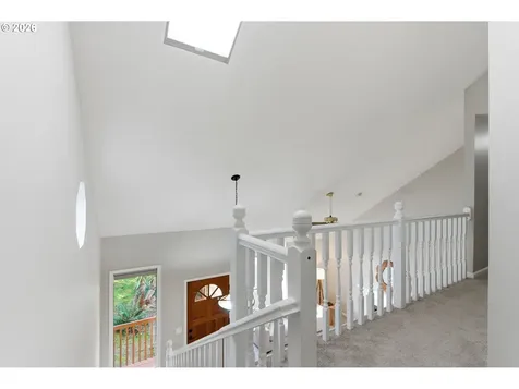 5585 NW Peregrine Place Portland OR 97229