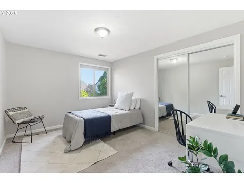 5585 NW Peregrine Place Portland OR 97229