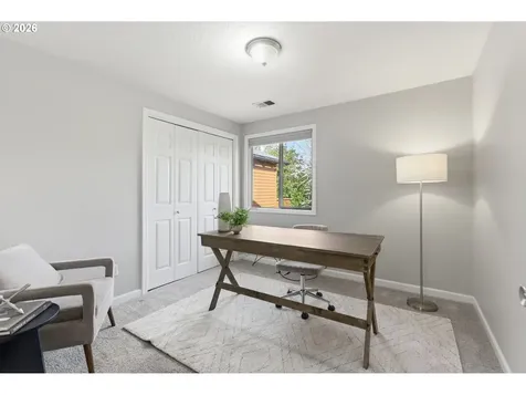 5585 NW Peregrine Place Portland OR 97229