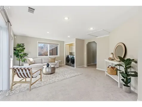 5585 NW Peregrine Place Portland OR 97229