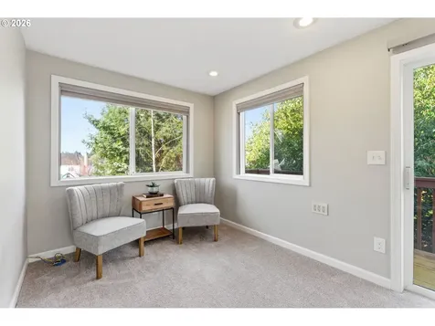 5585 NW Peregrine Place Portland OR 97229