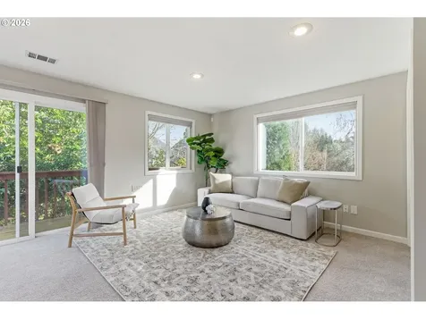 5585 NW Peregrine Place Portland OR 97229