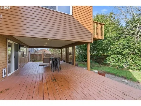 5585 NW Peregrine Place Portland OR 97229