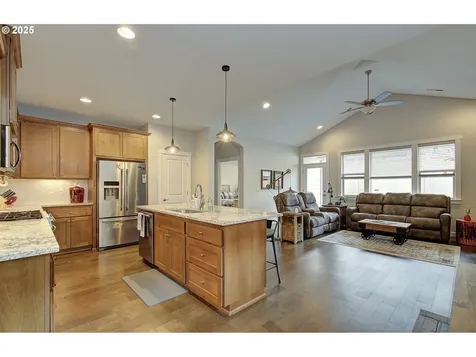 1617 NE 173rd Way Ridgefield WA 98642