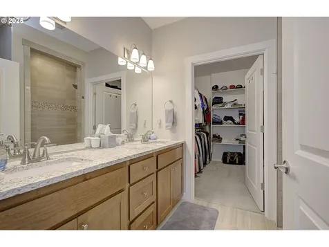 1617 NE 173rd Way Ridgefield WA 98642