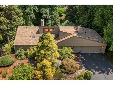 1320 SW Kari Lane Portland OR 97219