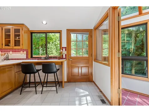 1320 SW Kari Lane Portland OR 97219