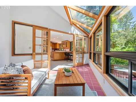 1320 SW Kari Lane Portland OR 97219