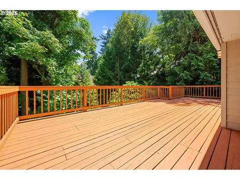 1320 SW Kari Lane Portland OR 97219