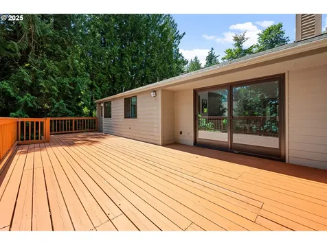 1320 SW Kari Lane Portland OR 97219