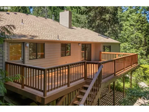 1320 SW Kari Lane Portland OR 97219