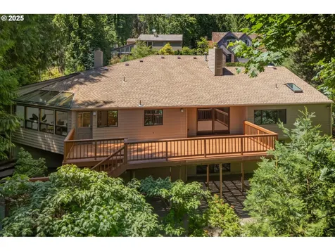 1320 SW Kari Lane Portland OR 97219