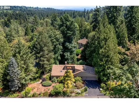 1320 SW Kari Lane Portland OR 97219