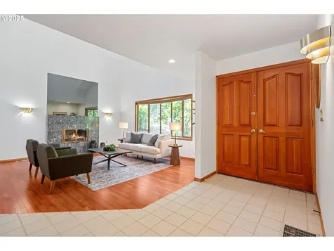 1320 SW Kari Lane Portland OR 97219
