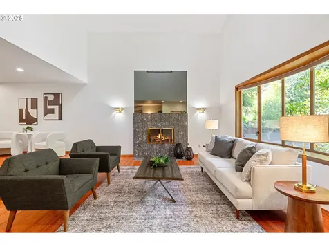 1320 SW Kari Lane Portland OR 97219