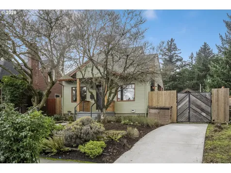 7135 N Delaware Avenue Portland OR 97217
