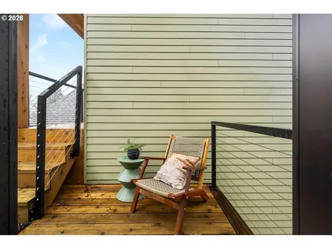 7135 N Delaware Avenue Portland OR 97217