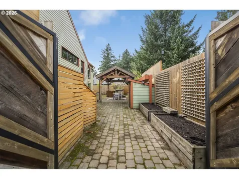 7135 N Delaware Avenue Portland OR 97217