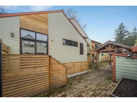 7135 N Delaware Avenue Portland OR 97217