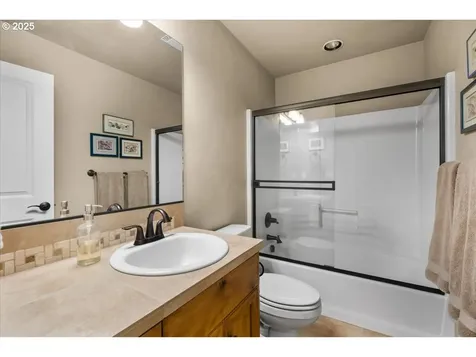 9880 NW Wayne Lane Portland OR 97229