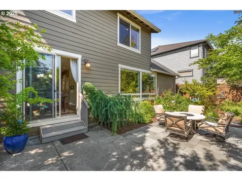 9880 NW Wayne Lane Portland OR 97229