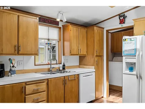 2150 Laura Street Springfield OR 97477