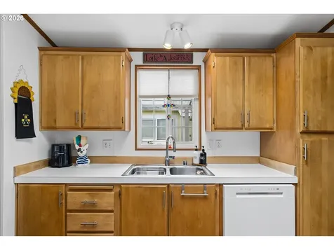 2150 Laura Street Springfield OR 97477