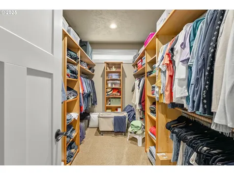 121 Wild Goose Lane Roseburg OR 97470