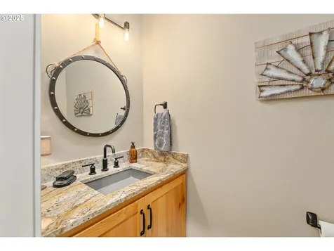 121 Wild Goose Lane Roseburg OR 97470