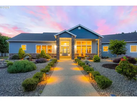 121 Wild Goose Lane Roseburg OR 97470