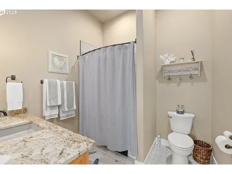 121 Wild Goose Lane Roseburg OR 97470