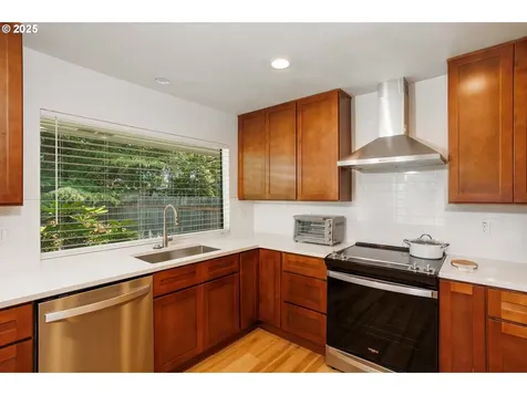 1544 NE 114th Avenue Portland OR 97220