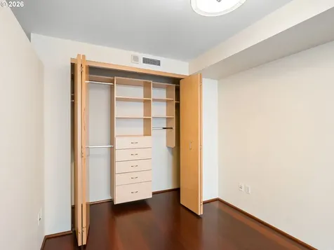 1221 SW 10th Avenue Portland OR 97205
