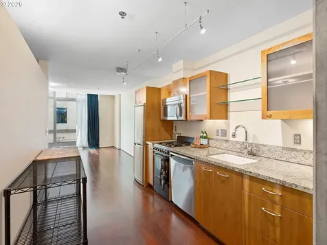 1221 SW 10th Avenue Portland OR 97205