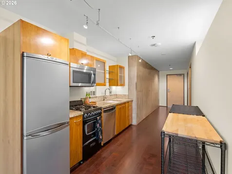 1221 SW 10th Avenue Portland OR 97205