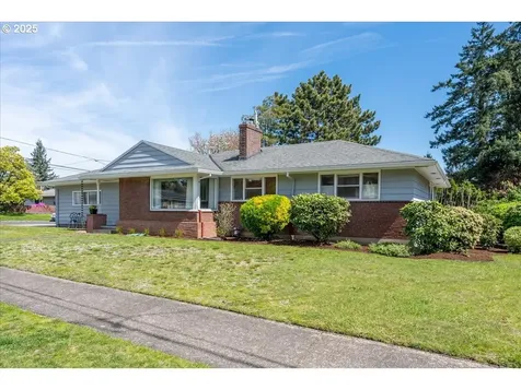 1304 SE 120th Avenue Portland OR 97216