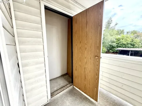 11040 SW Greenburg Road Portland OR 97210