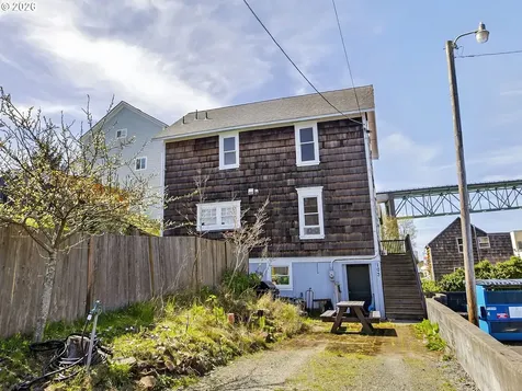 103 Washington Street Astoria OR 97103