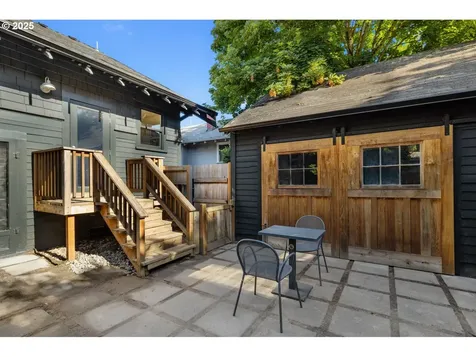 1712 SE 44th Avenue Portland OR 97215