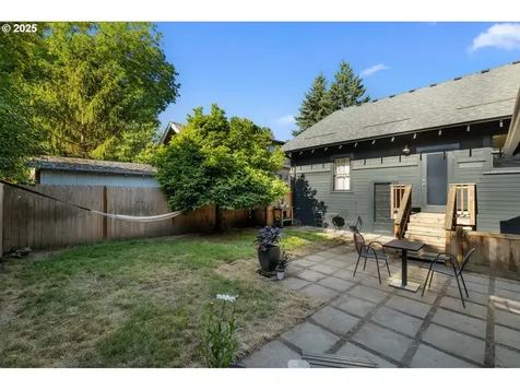 1712 SE 44th Avenue Portland OR 97215
