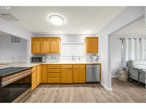 25515 SW Rainbow Lane Hillsboro OR 97123