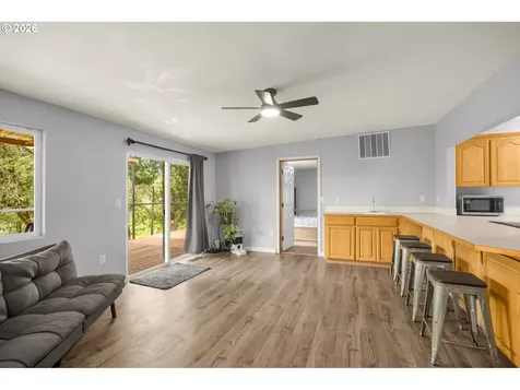 25515 SW Rainbow Lane Hillsboro OR 97123