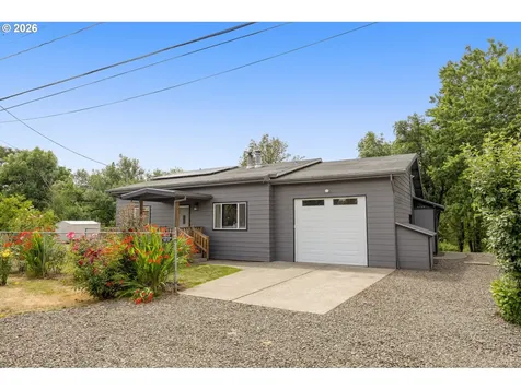 25515 SW Rainbow Lane Hillsboro OR 97123