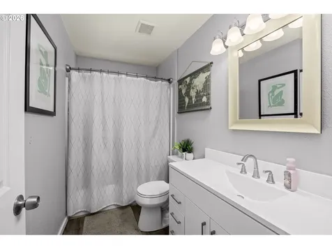 25515 SW Rainbow Lane Hillsboro OR 97123