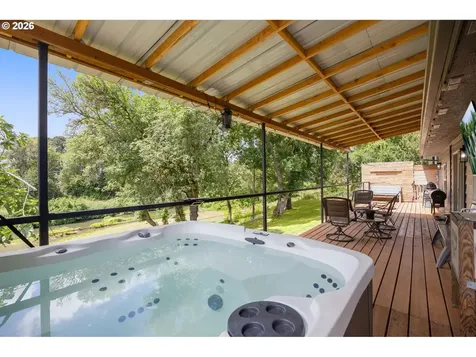 25515 SW Rainbow Lane Hillsboro OR 97123