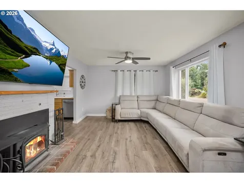 25515 SW Rainbow Lane Hillsboro OR 97123