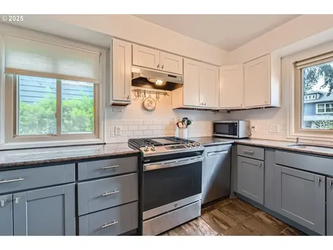 5323 NE 27th Avenue Portland OR 97211