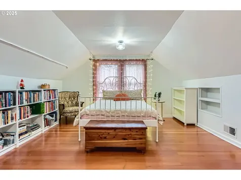 5323 NE 27th Avenue Portland OR 97211
