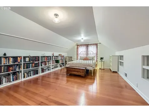 5323 NE 27th Avenue Portland OR 97211