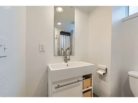 5323 NE 27th Avenue Portland OR 97211